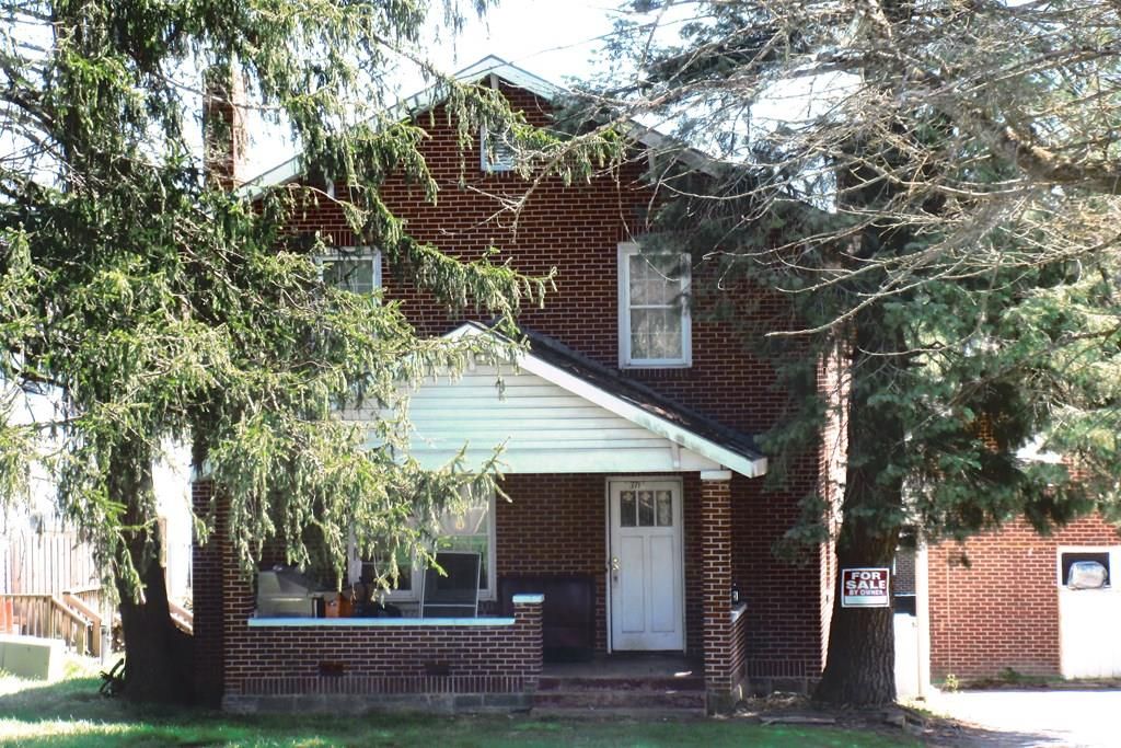 371 New Hope Rd, Princeton, WV 24740